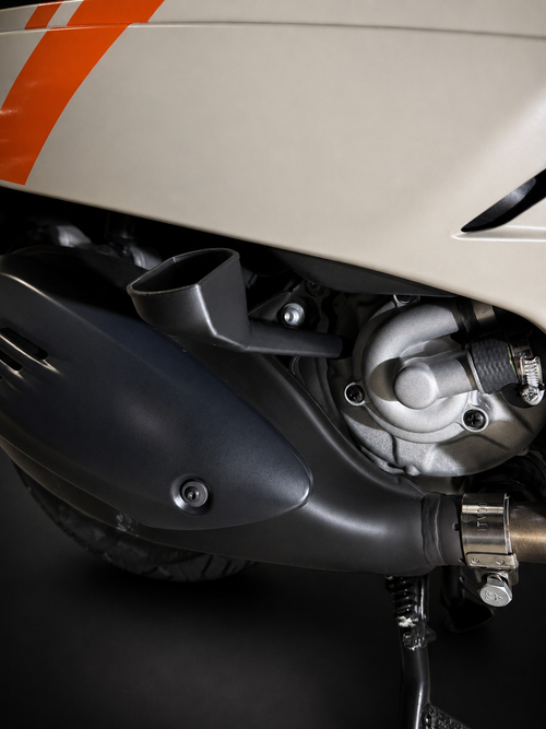Öl - Einfülltrichter für Vespa GTS / GTV HPE